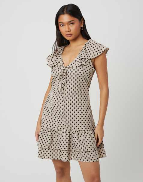 Brave Soul - Mini-jurk met stippen en ruches in beige - view 1
