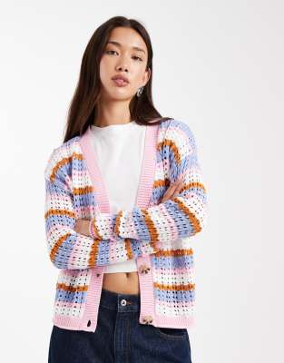 Brave Soul - Offenmaschige Strickjacke mit rosa Streifen