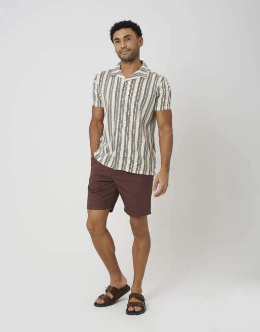 Brave Soul - Pantalones cortos chinos marrón chocolate de sarga de algodón, 3 de 4