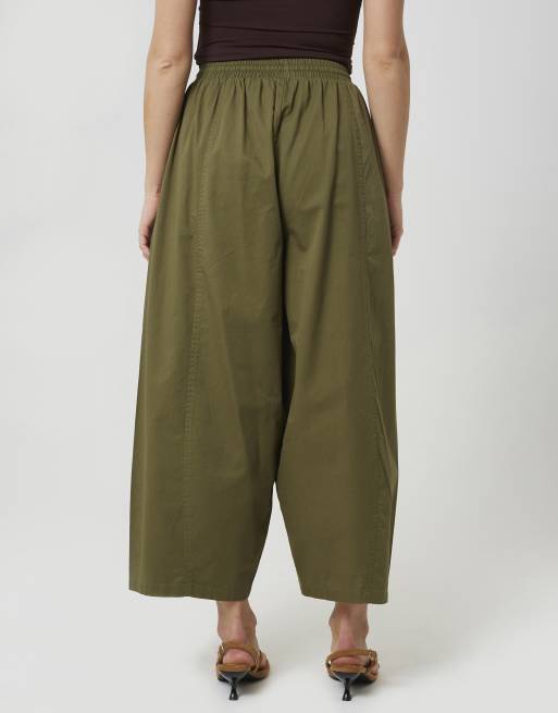 Brave Soul - Pantalones de pernera globo de algodón en caqui, 2 de 4