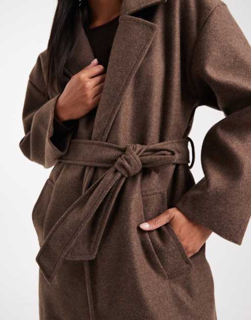 Brave Soul Petite - Brun longline-overfrakke med bælte i imiteret uld, 2 af 4