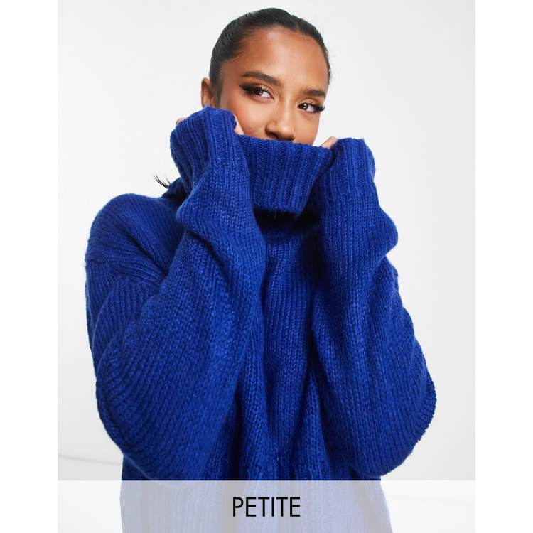 Electric blue outlet jumper