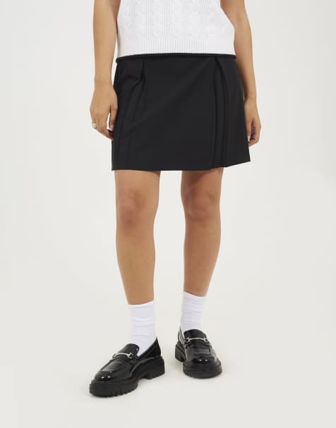 Brave Soul Pleated mini skirt in black
