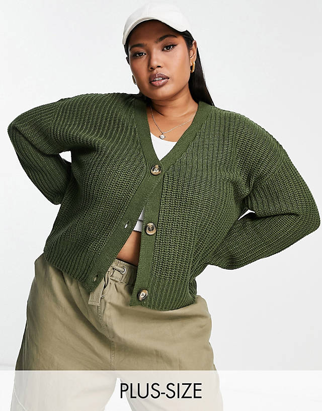 Brave Soul - plus daisy fisherman knit cardigan in forest green