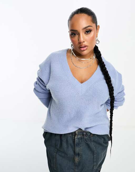Brave Soul Plus – Minky – Pullover in Blassblau mit V-Ausschnitt