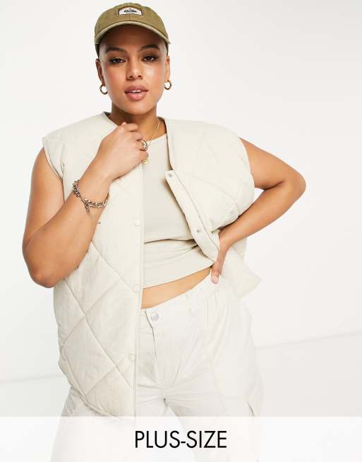 Brave Soul Plus – Nutland – Weste in Creme mit gestepptem Rautenmuster
