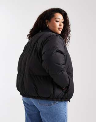 Brave Soul Plus Reversible Short Puffer Jacket In Black