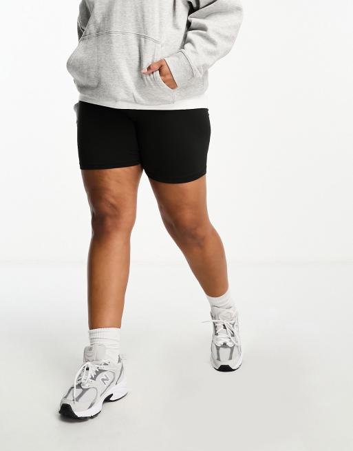  Brave Soul Plus – Sindy – Legging-Shorts in Schwarz