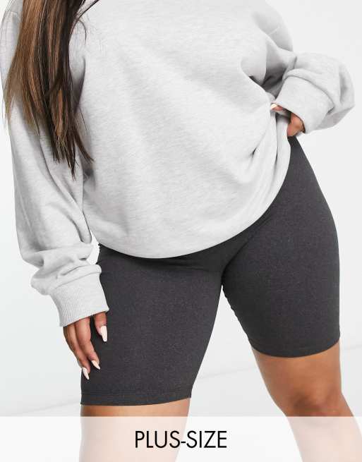 Brave Soul Plus - Sindy - Leggingshorts in donkergrijs