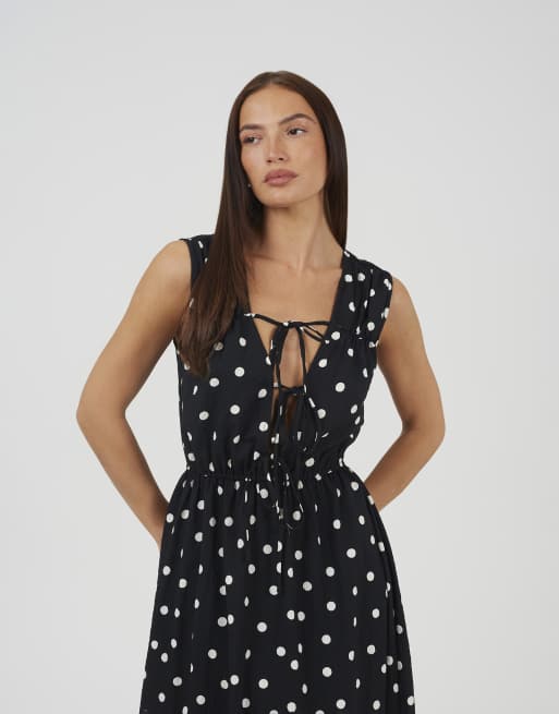 Brave Soul Polka dot sleeveless maxi dress with front tie in black, 3 of 3