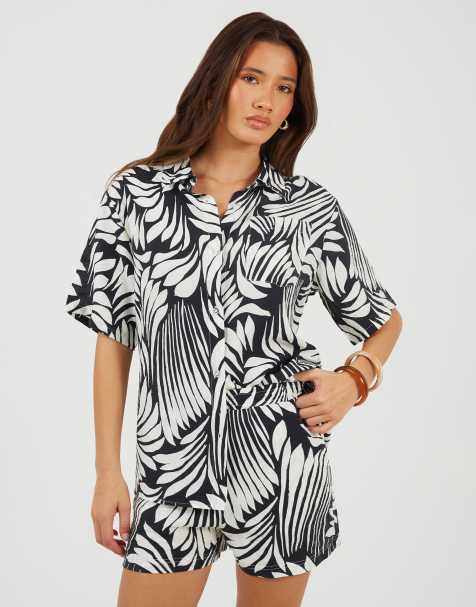 Brave Soul Printed short sleeve shirt and short set in black - view 1