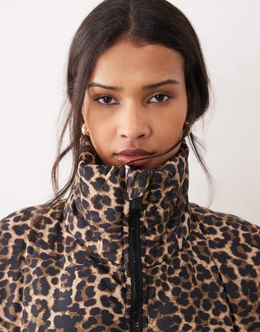 Brave Soul – Pufferjacke mit Kapuze, Taschen und Leopardenmuster, 2 von 4