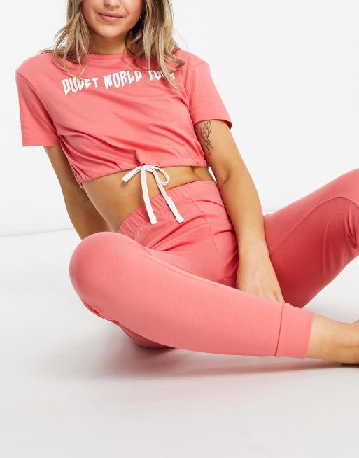 Brave Soul - Pyjama met T-shirt met slogan en broek in rood