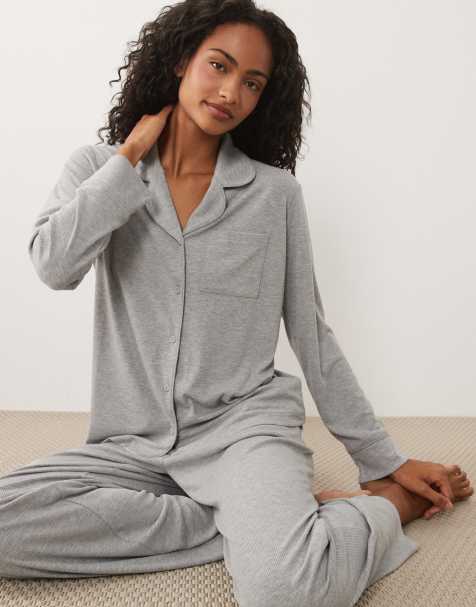 Brave Soul Pyjama-Set aus Hemd mit Knopfleiste und Hose in Hellgrau - view 1