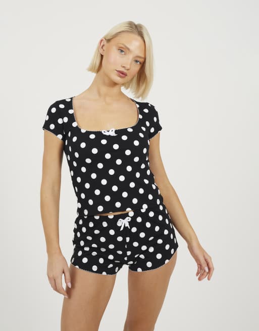 Brave Soul Pyjama-Set mit Schleifendetail, Cropped-Top und Shorts in Schwarz, 4 von 4