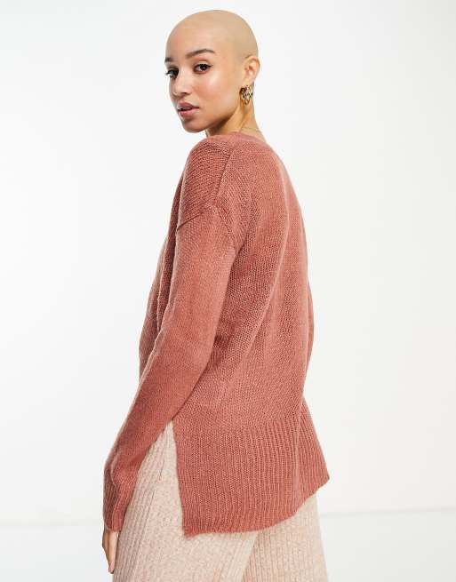Brave Soul quartz v-neck jumper with stepped hem in rose, 2 of 4
