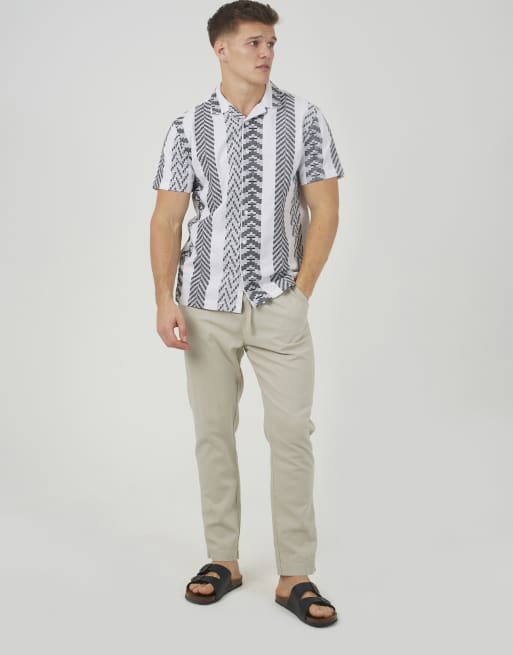 Brave Soul Revere collar shirt in white, 3 of 4