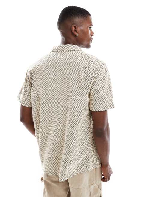 Brave Soul Revere collar short sleeve shirt in black, 4 of 4
