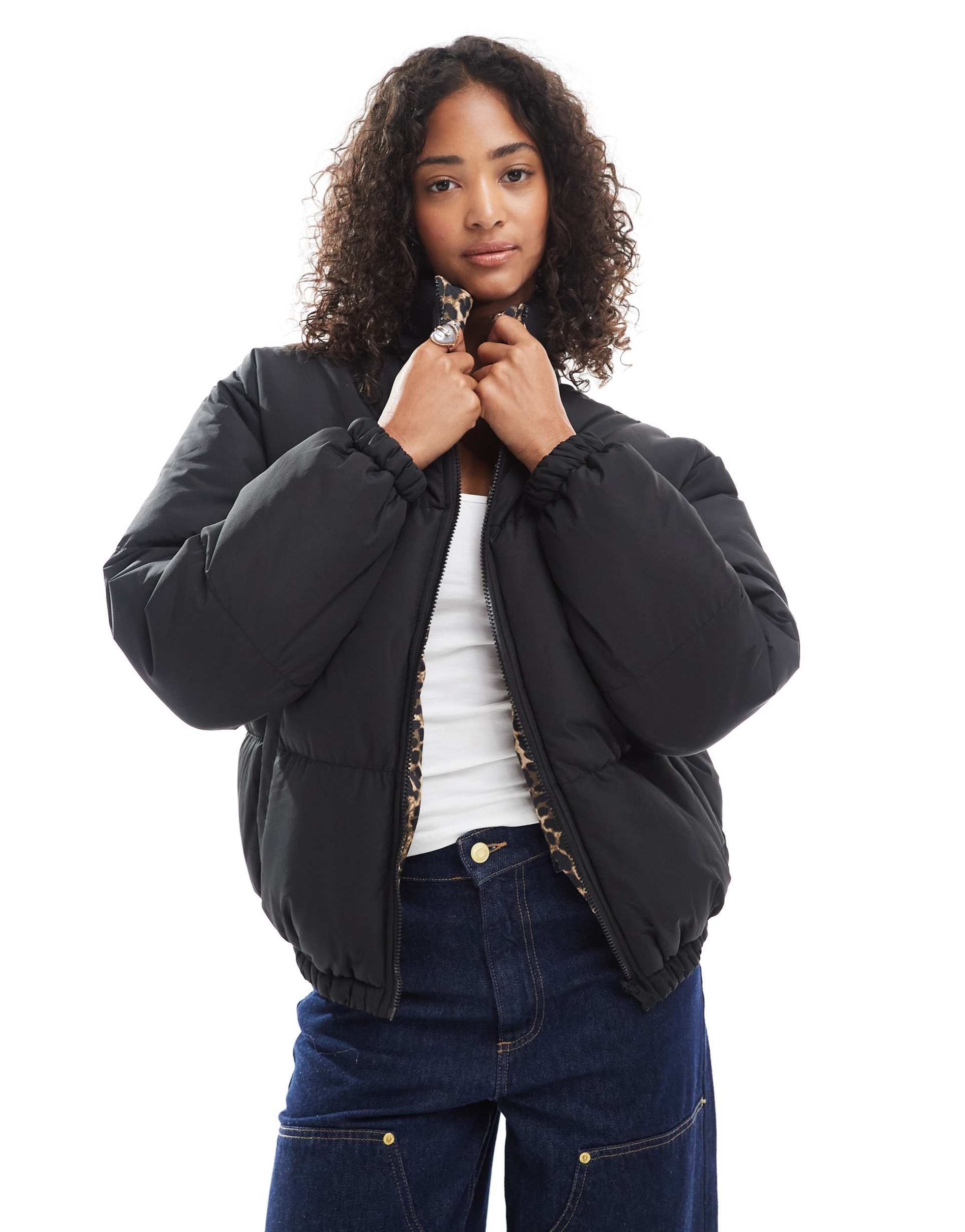 brave soul reversible short puffer jacket in black and leopard print