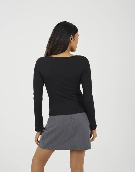 Brave Soul Ribbed scoop neck top with lettuce hem in black, 4 of 4