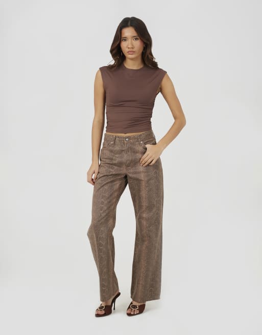 Brave Soul Round neck sleeveless top with ruching in chocolate, 3 of 4