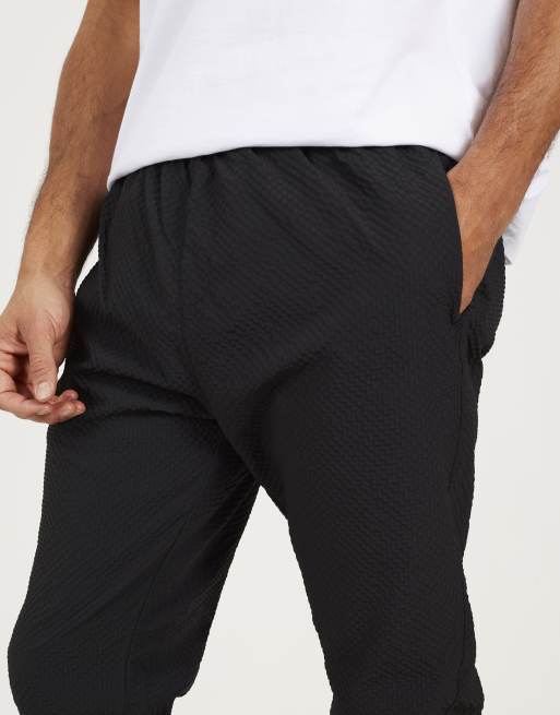 Brave Soul – Seersucker-Hose in Schwarz mit Bündchen, 3 von 4