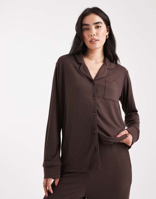 Brave Soul - Set pigiama morbidissimo con camicia abbottonata e pantaloni marrone cioccolato, 2 di 4