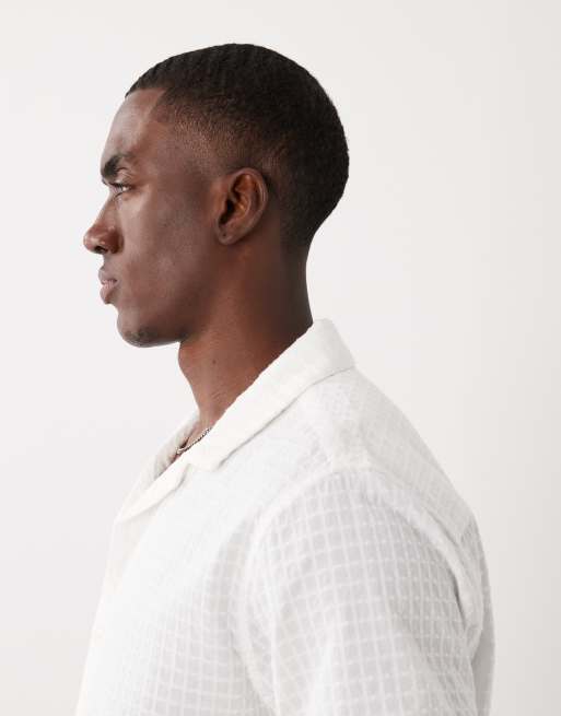 Brave Soul short sleeve textured shirt with camp collar in white, 4 of 5