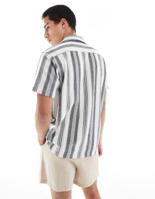 Brave Soul Short Sleeve Textured Striped Shirt In Navy