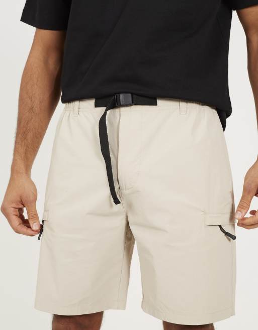 Brave Soul – Shorts in Steinbeige mit Gürtel und Taschendetail, 3 von 3