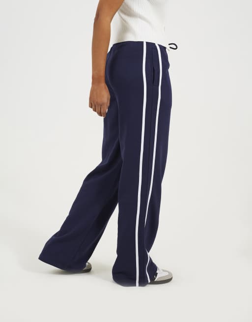 Brave Soul Side stripe wide leg joggers in navy, 3 of 4