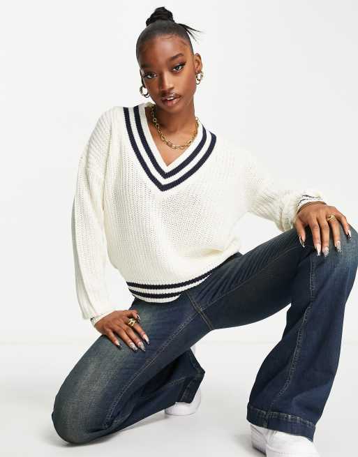 Brave Soul skyler v neck jumper with piping in ecru