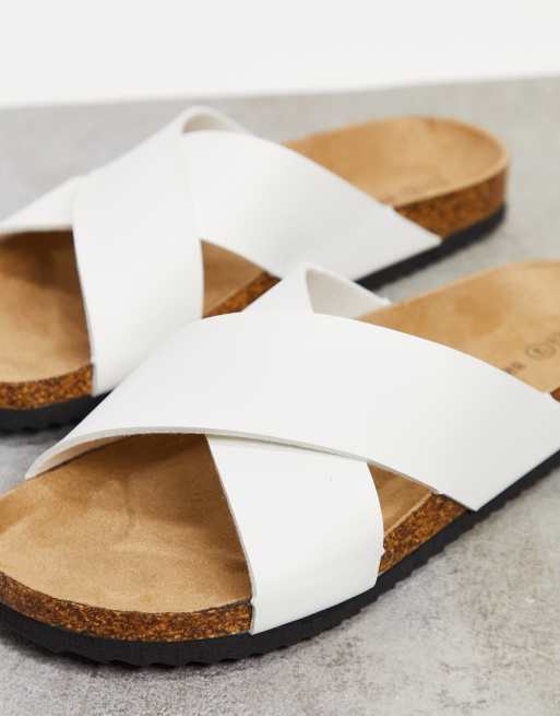 Brave Soul Slippers van imitatieleer met gekruiste bandjes in wit
