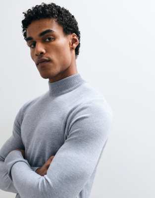 Roll Neck 4