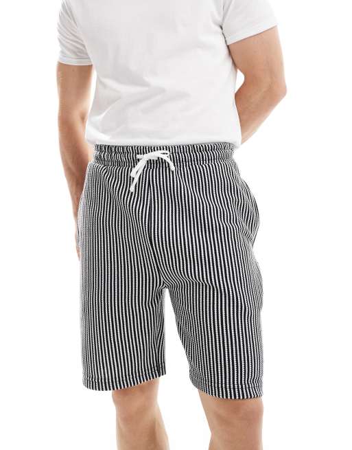 Brave Soul - Strikkede shorts med sorte og hvide striber i jacquard