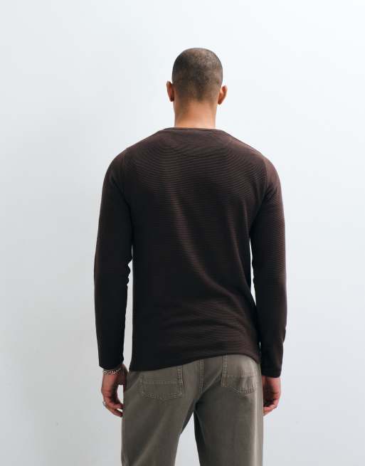 Brave Soul Studio waffle henley top in dark brown, 3 of 5