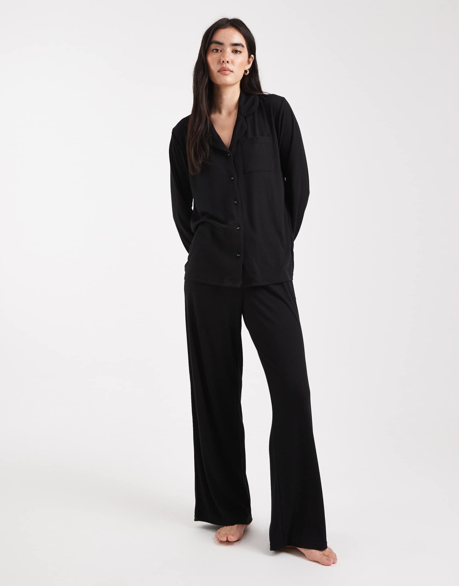Пижама Brave Soul super soft с рубашкой и брюками на пуговицах черного цвета