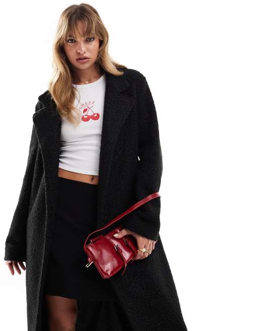 Brave Soul – Svart maxikappa i bouclé med skärp, 3 av 4