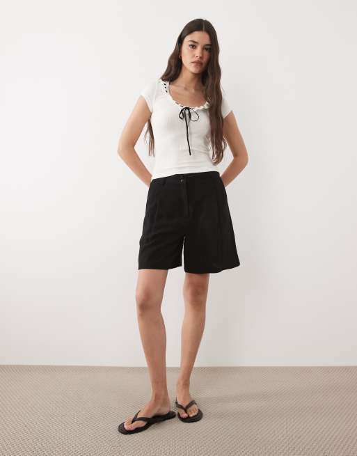 Brave Soul - T-shirt bianca in jersey a coste con scollo rotondo e fiocco, 2 di 4