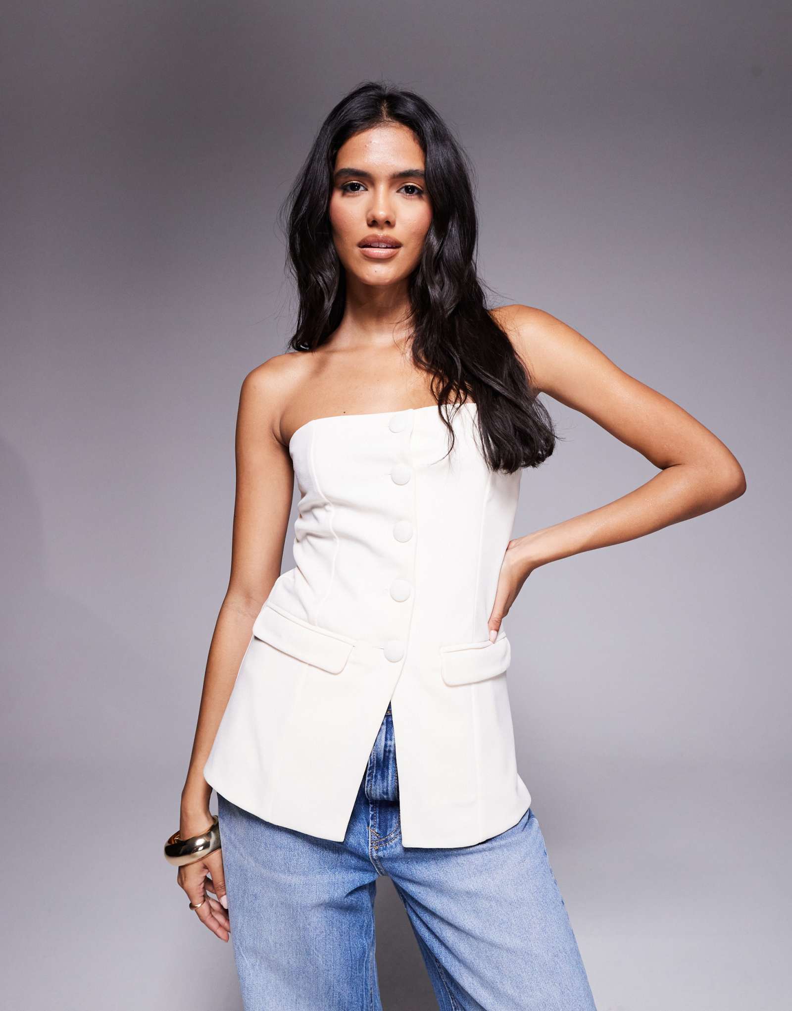 Сшитый на заказ жилет-бандо Brave Soul кремового цвета