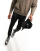 Thumbnail 1 van 5