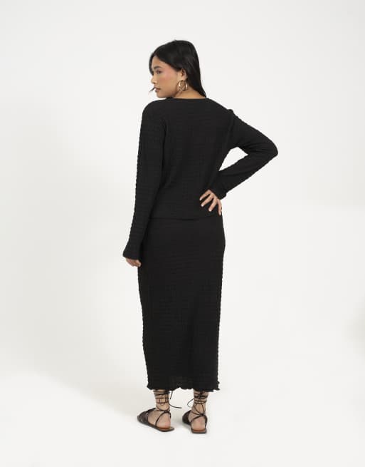 Brave Soul Textured jersey lettuce hem midi skirt in black, 2 of 4