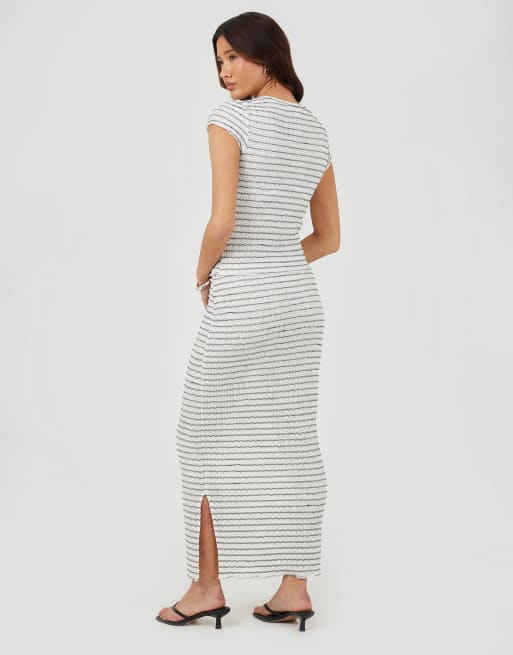 Brave Soul Textured jersey stripe short sleeve top in cream, 2 of 4