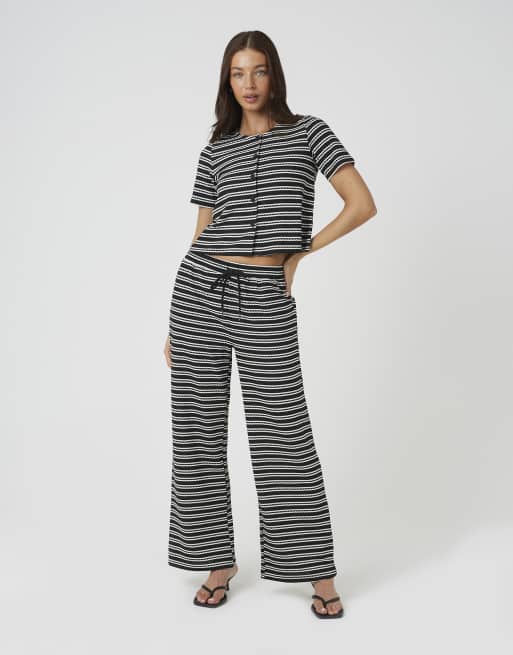 Brave Soul Textured jersey stripe straight leg trousers in black, 3 of 4