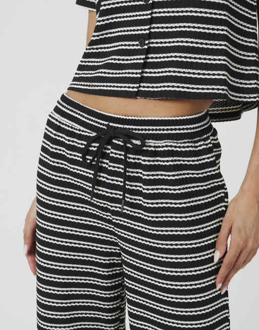 Brave Soul Textured jersey stripe straight leg trousers in black, 4 of 4
