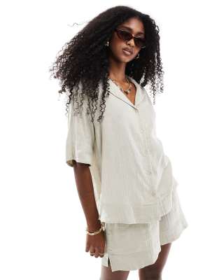 Brave Soul Textured Relaxed Short Sleeve Shirt