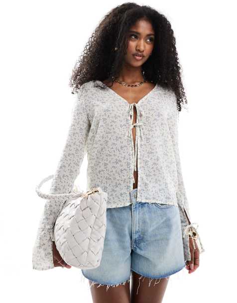 Brave Soul tie front ditsy print blouse in off white - view 1
