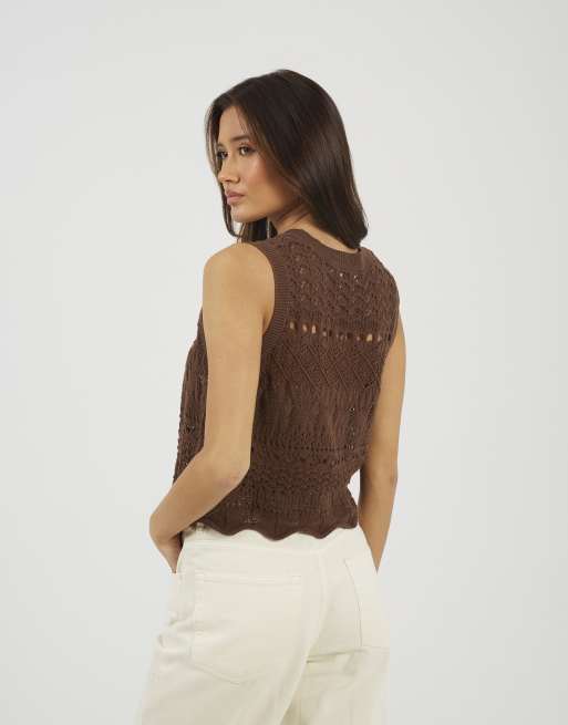 Brave Soul - Top senza maniche girocollo in maglia traforata marrone, 4 di 4