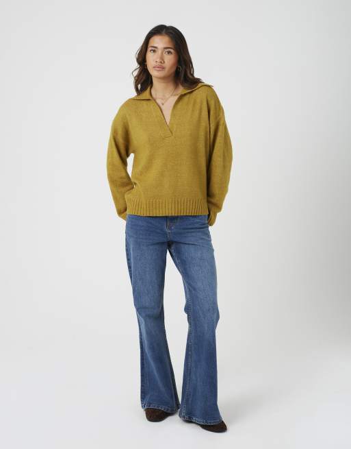 Brave Soul Trophy neck drop shoulder knitted jumper in olive, 3 of 4