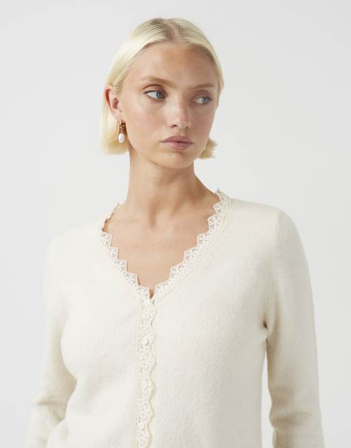 Brave Soul vest met V-hals, knoopsluiting en kanten rand in crème, 4 van 4
